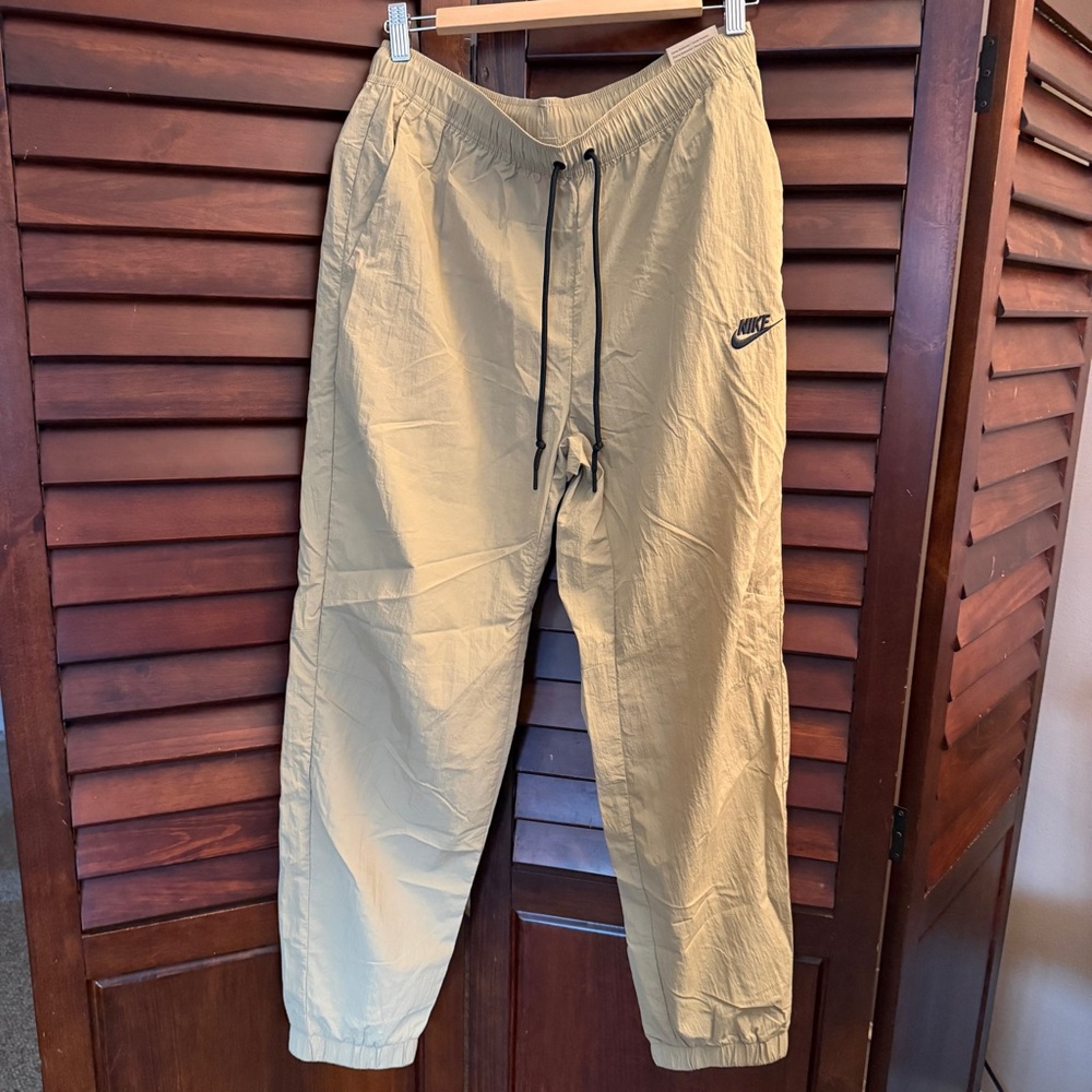 Nike Sustainable Move to Zero Men's Khaki Jogger Pants
